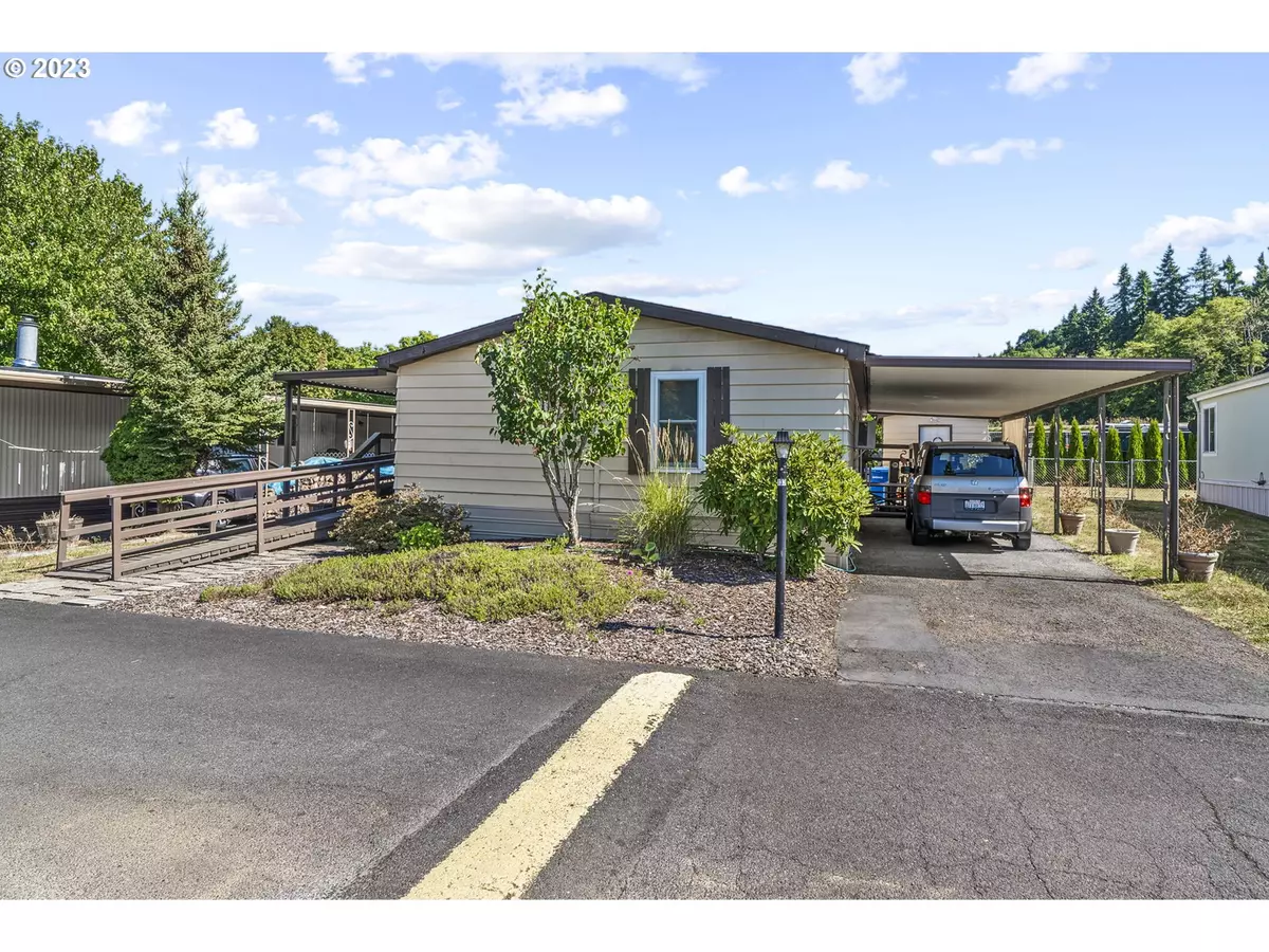 Kelso, WA 98626,2418 KINGFISHER LN