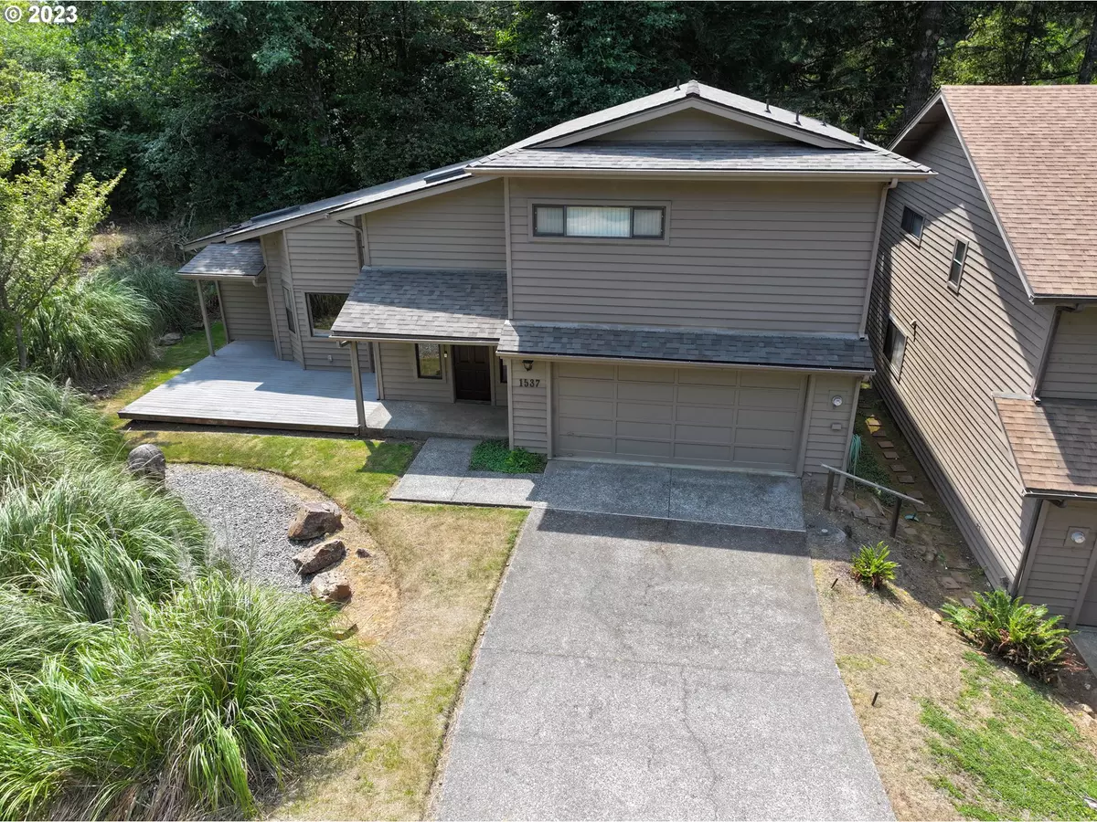 Brookings, OR 97415,1537 GLENWOOD DR