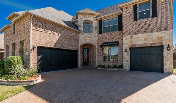 2102 Hickory Hill Drive, Mansfield, TX 76063