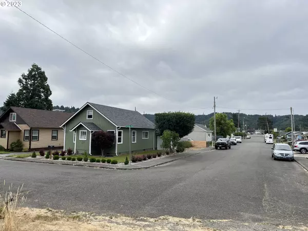 Reedsport, OR 97467,1290 Juniper AVE