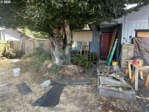 Springfield, OR 97478,477 70TH ST