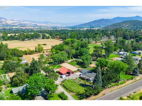 Medford, OR 97501,3819 COLEMAN CREEK RD