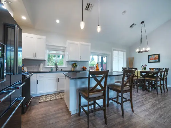 3831 SOUZA ST, Eugene, OR 97402