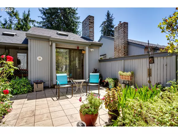 Eugene, OR 97401,1236 SPYGLASS DR