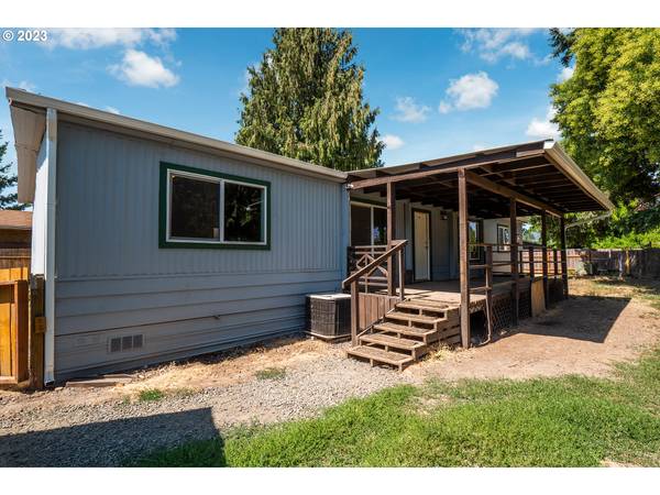 543 S 51ST PL, Springfield, OR 97478