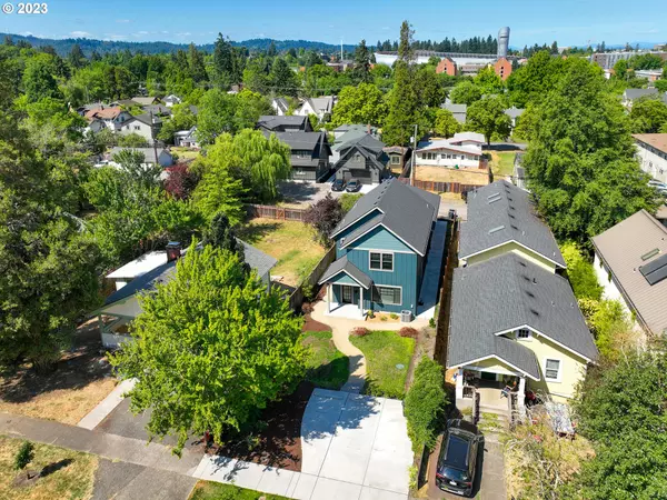 Eugene, OR 97403,1588 WALNUT ST