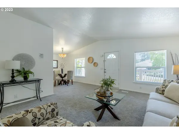 Eugene, OR 97405,2332 CLEVELAND ST