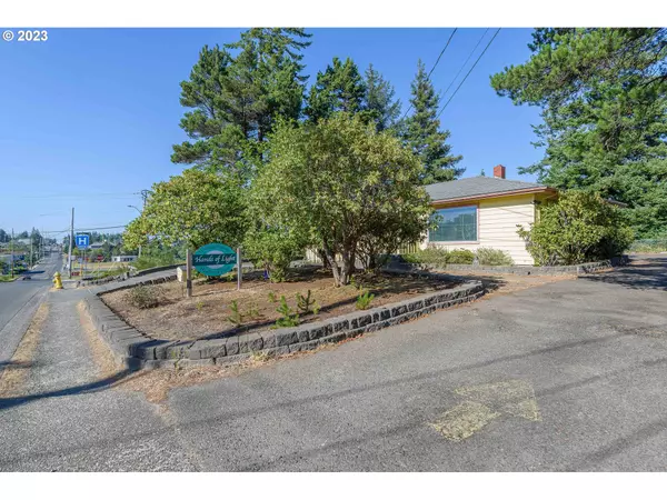 Coos Bay, OR 97420,2590 WOODLAND DR