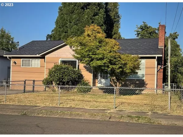 439 W BROCCOLI ST, Roseburg, OR 97471