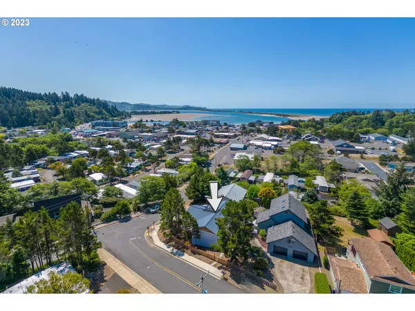 Lincoln City, OR 97367,1254 SE 48TH PL