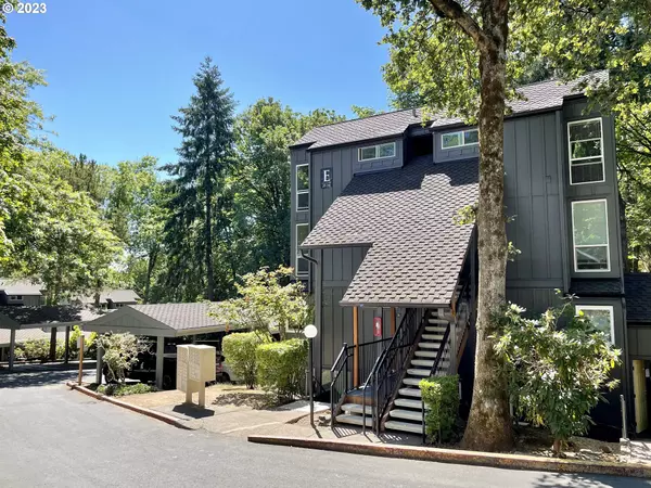 100 KERR PKWY #31, Lake Oswego, OR 97035