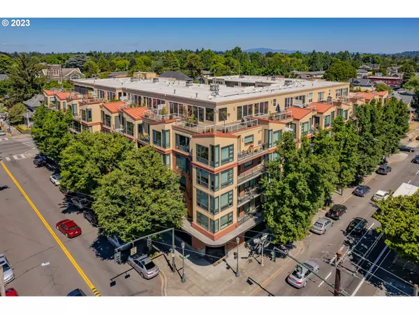 Portland, OR 97232,1620 NE BROADWAY ST #441