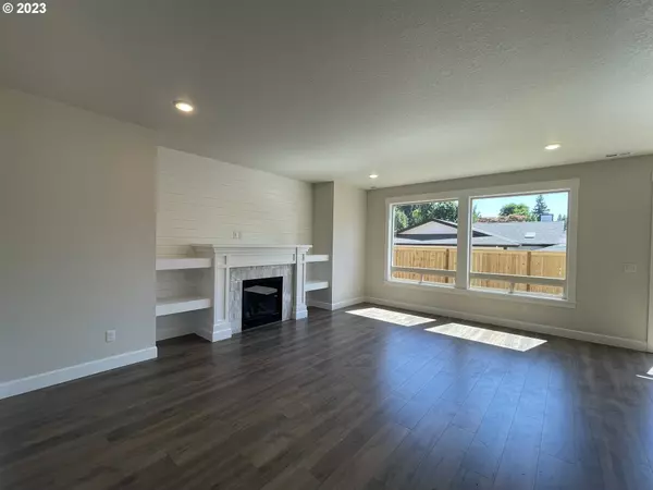 Tigard, OR 97224,7850 SW Layton