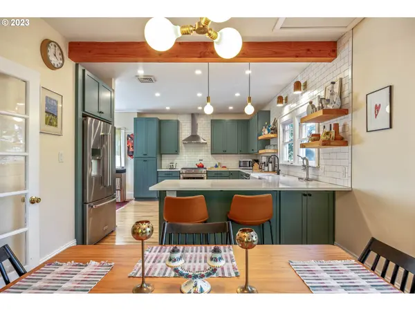 681 W 28TH AVE, Eugene, OR 97405