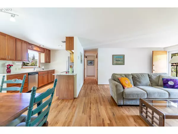 Eugene, OR 97405,3150 ONYX ST