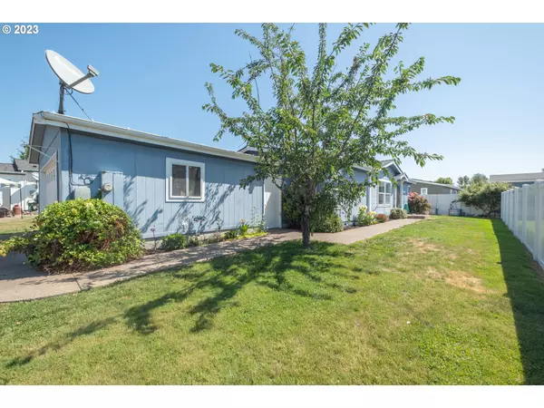 Molalla, OR 97038,731 ORIENTAL CT