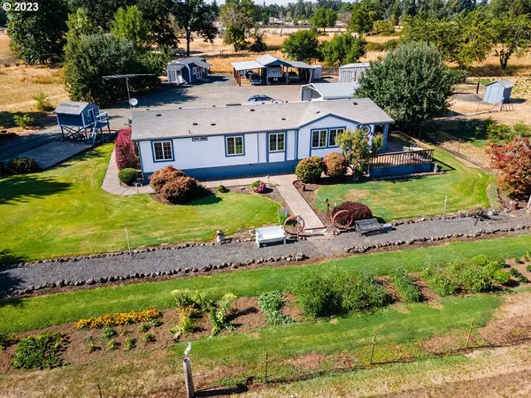 Creswell, OR 97426,33823 E RIVER DR