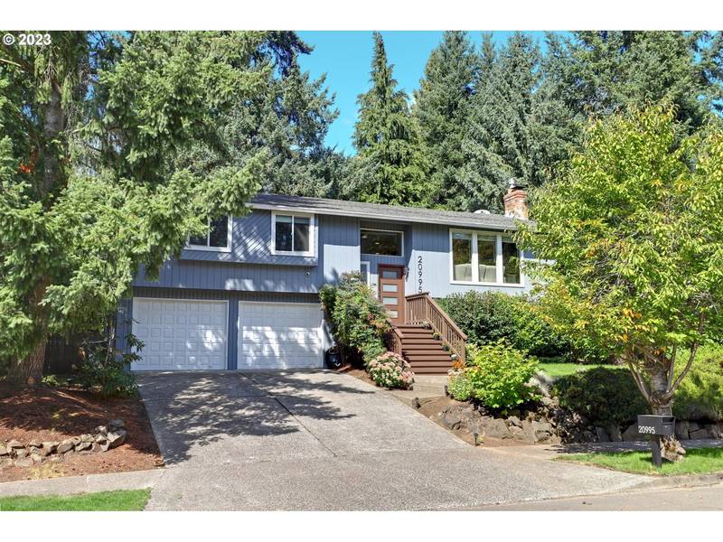 20995 SW MARTINAZZI AVE, Tualatin, OR 97062