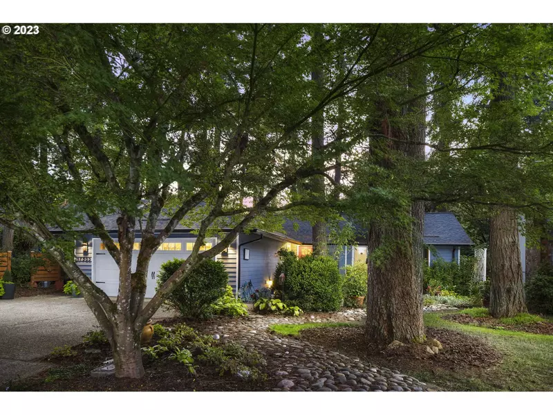 17503 SCHALIT WAY, Lake Oswego, OR 97035