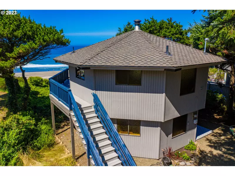 4645 SW BEACH AVE, Lincoln City, OR 97367