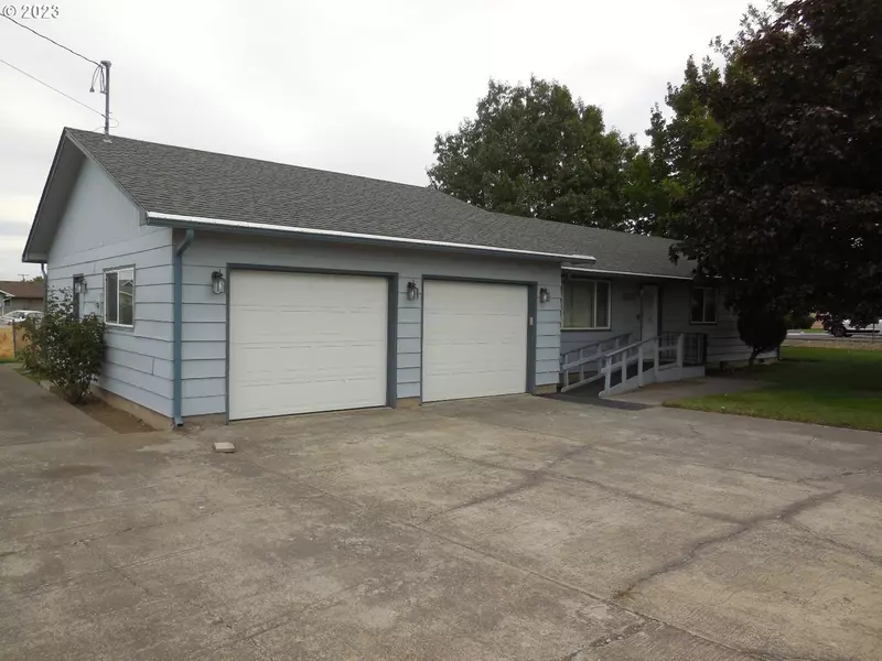 609 NE 8TH AVE, Milton Freewater, OR 97862