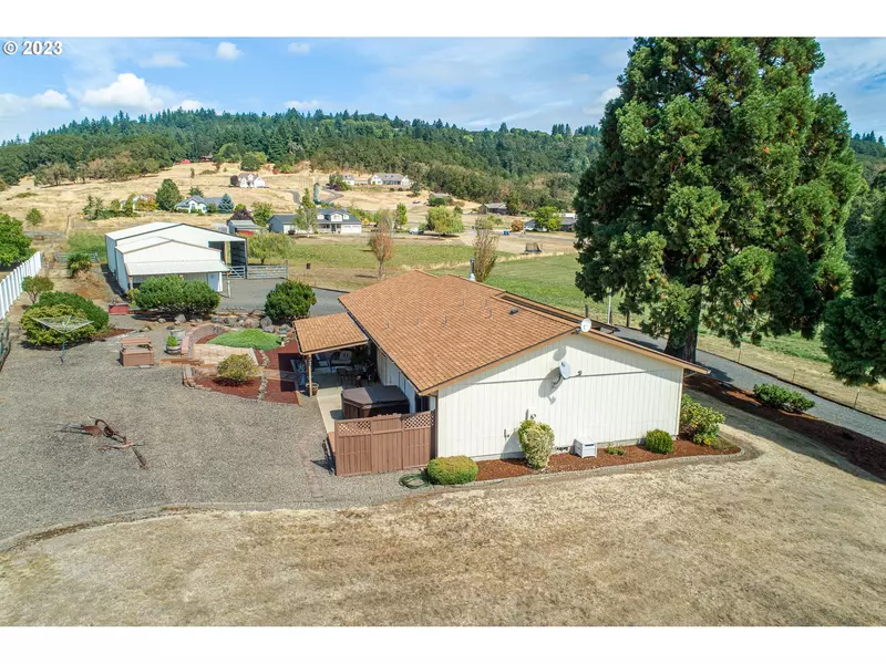 2977 WINTERCREEK RD SE, Jefferson, OR 97352