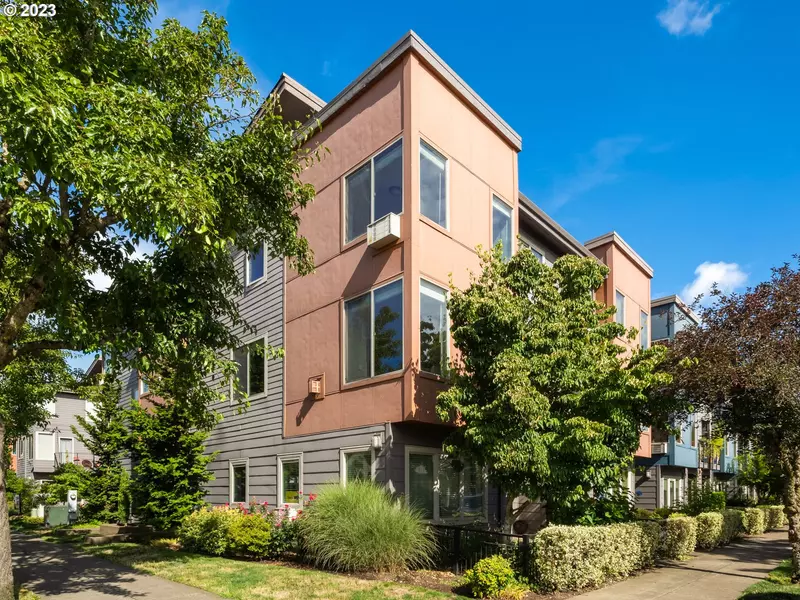 8521 N KELLOGG ST ##2-5, Portland, OR 97203