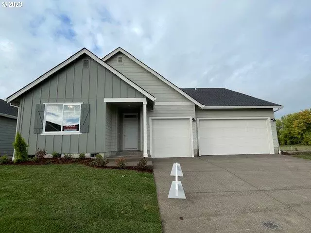 2652 W 15th #194, Junction City, OR 97448