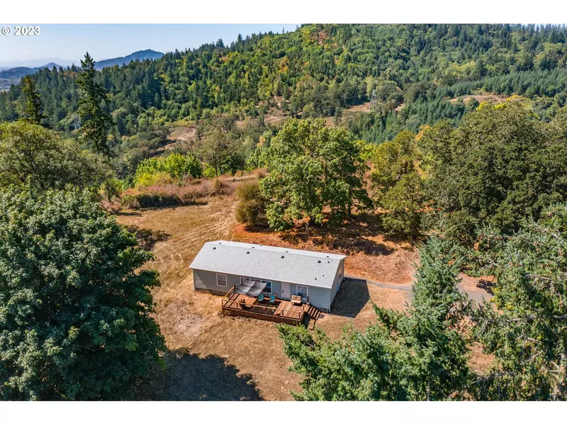 38575 FIRST CREEK DR, Lebanon, OR 97355