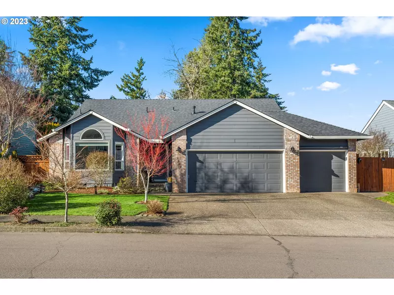 13413 SQUIRE DR, Oregon City, OR 97045