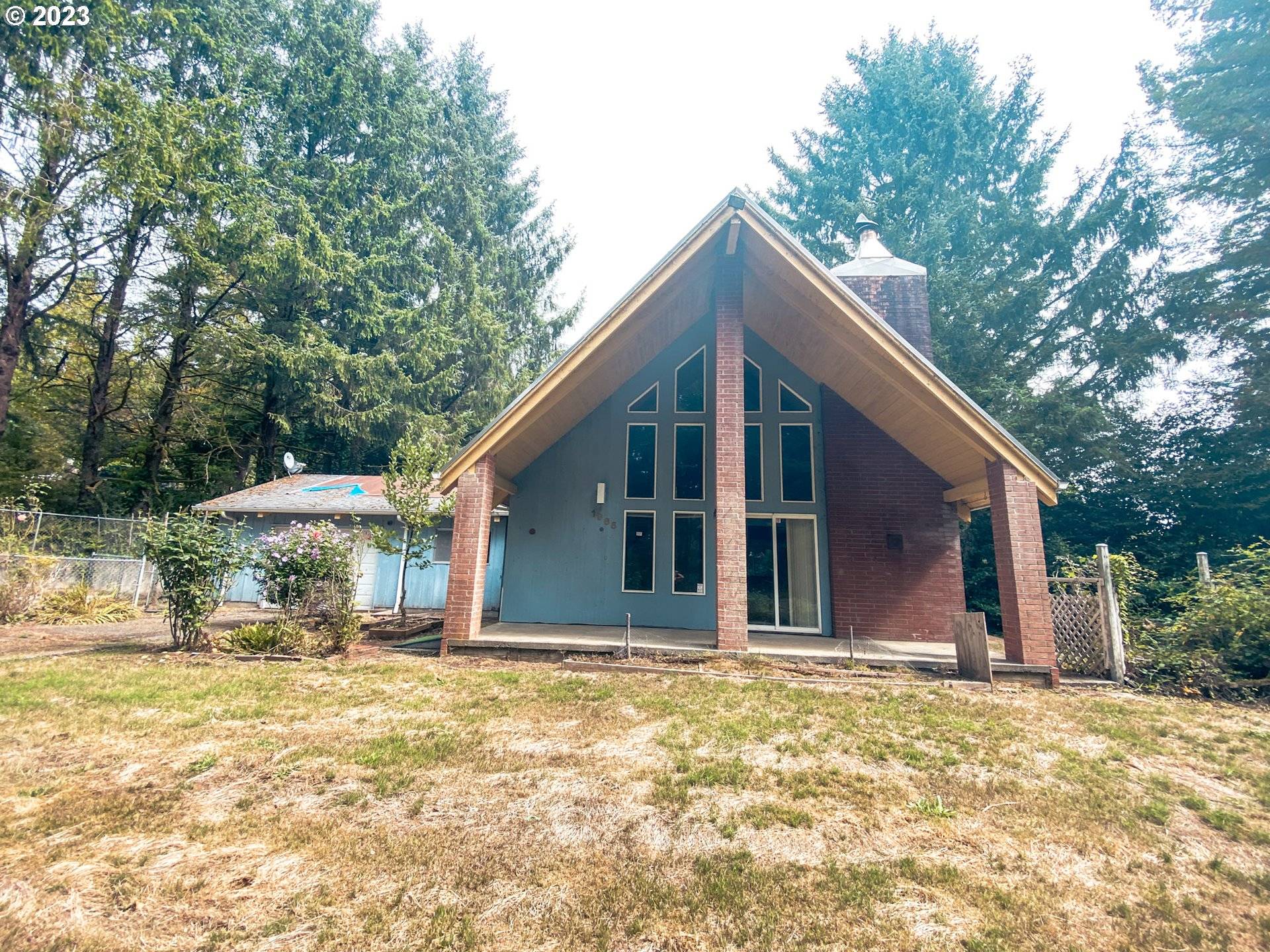 1965 ABBEY LN, Tillamook, OR 97141