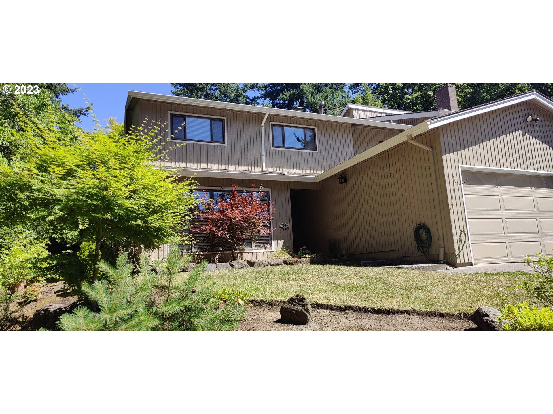 Lake Oswego, OR 97035,141 TOUCHSTONE CT