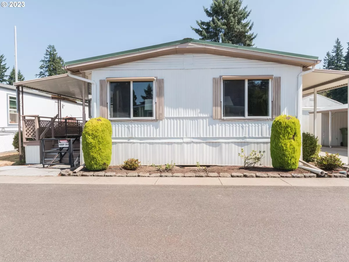 Sandy, OR 97055,17655 BLUFF RD #69