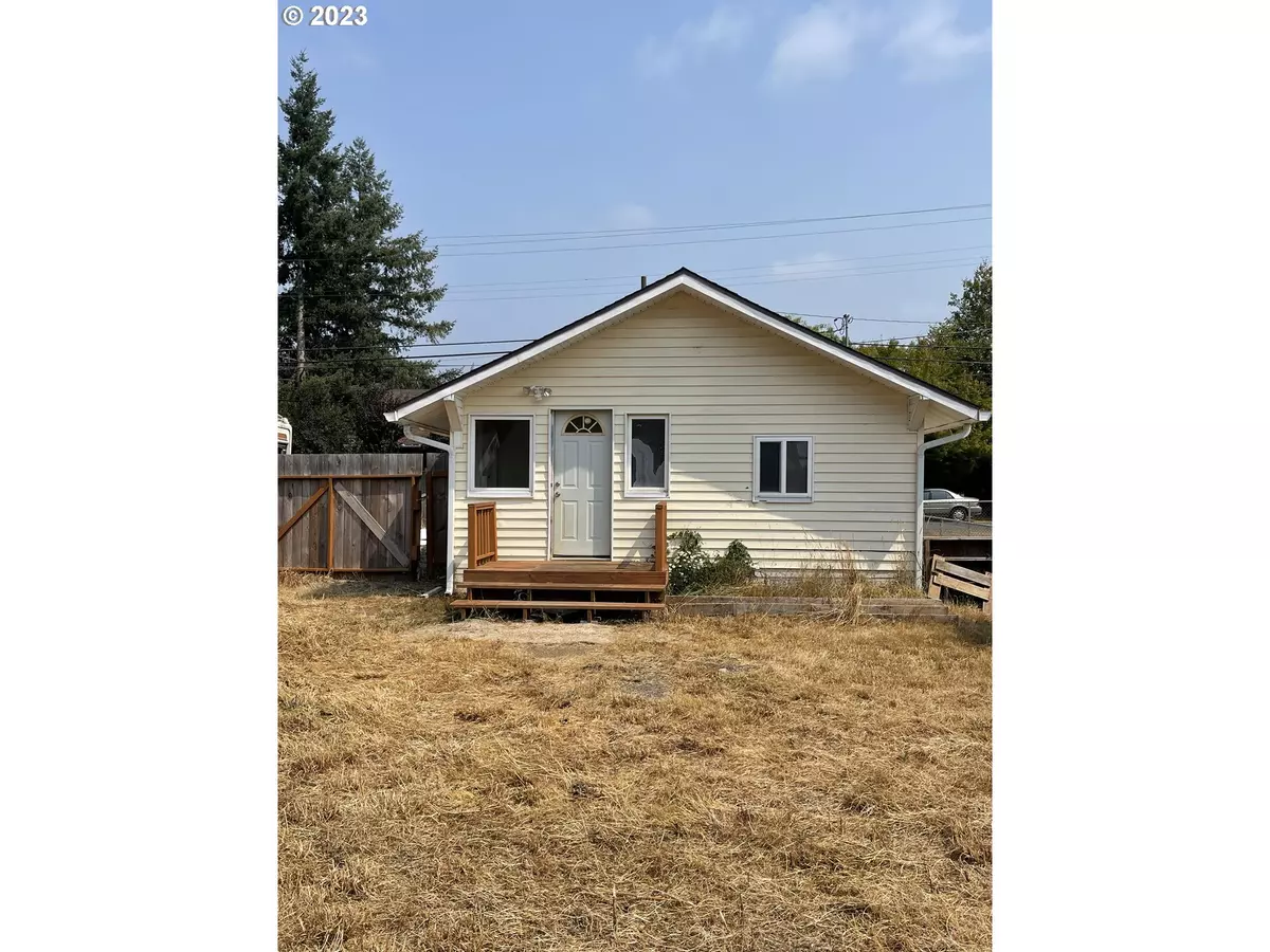 Coquille, OR 97423,1223 N COLLIER ST