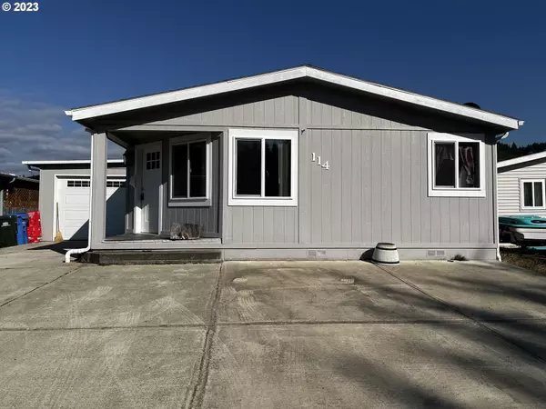 100 RIVER BEND RD, Reedsport, OR 97467