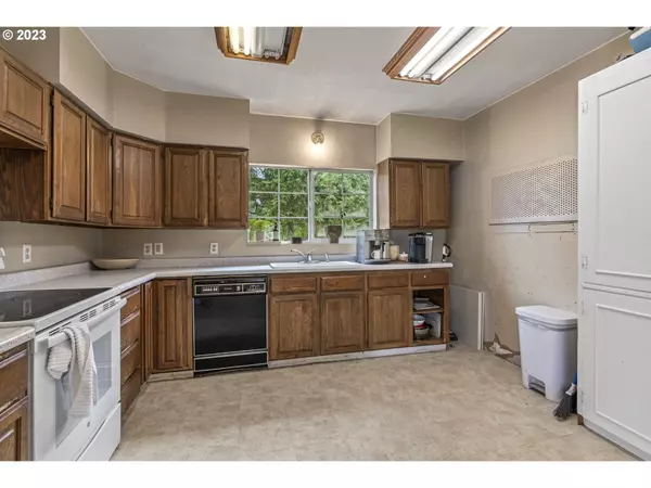 Toledo, WA 98591,147 PENNY LN