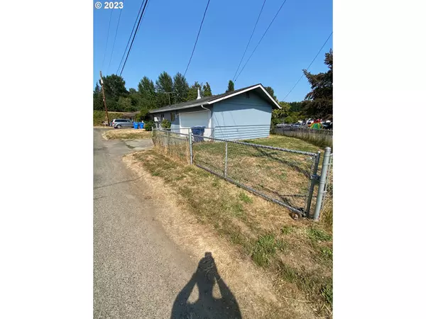 Kelso, WA 98626,1001 OAK ST