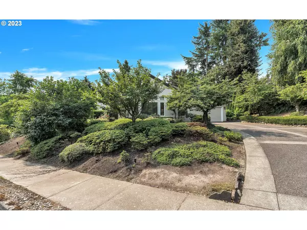 West Linn, OR 97068,5400 SUMMIT ST