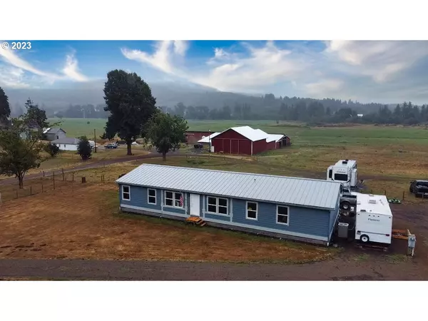 10205 TRASK RIVER RD, Tillamook, OR 97141