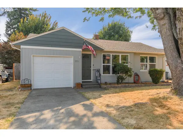 3711 THOMPSON AVE, Vancouver, WA 98660