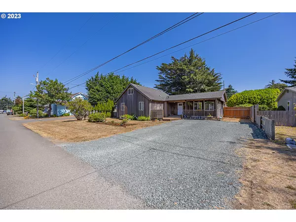 Bandon, OR 97411,425 SE KLAMATH AVE