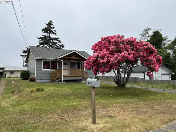 630 S WALL ST, Coos Bay, OR 97420