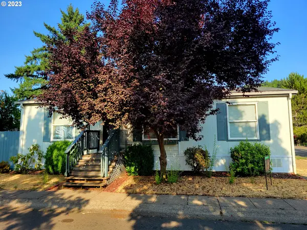 536 S 15TH ST, Cottage Grove, OR 97424