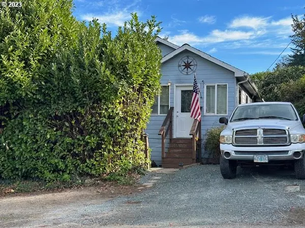 63747 HARRIET RD, Coos Bay, OR 97420