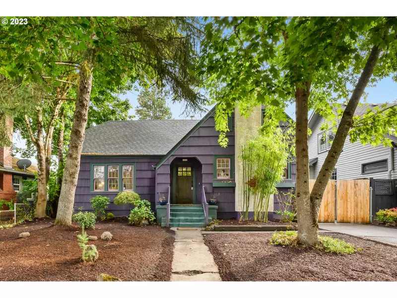 1332 NE FREMONT ST, Portland, OR 97212