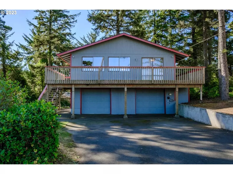 835 MANZANITA ST, Depoe Bay, OR 97341