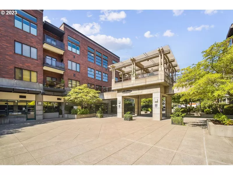 400 W 8TH ST #205, Vancouver, WA 98660