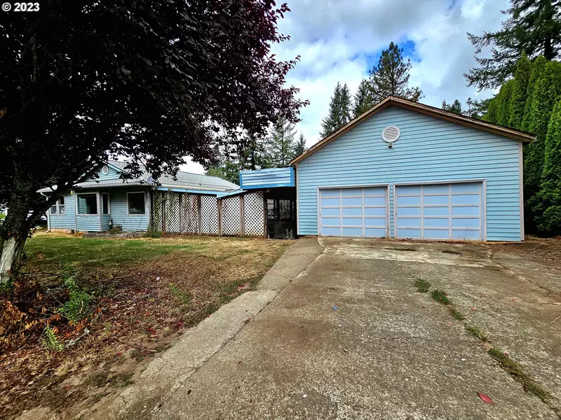 531 10TH AVE, Sweet Home, OR 97386