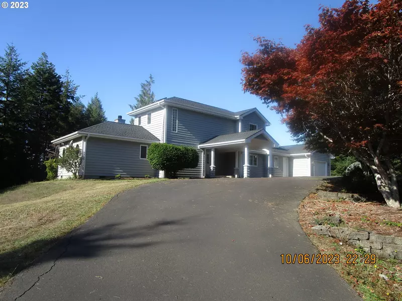 58220 GARDEN VALLEY RD, Coquille, OR 97423