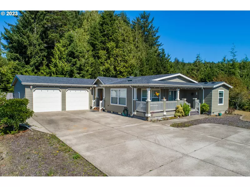 112 SE FAIR WIND CT, Depoe Bay, OR 97341